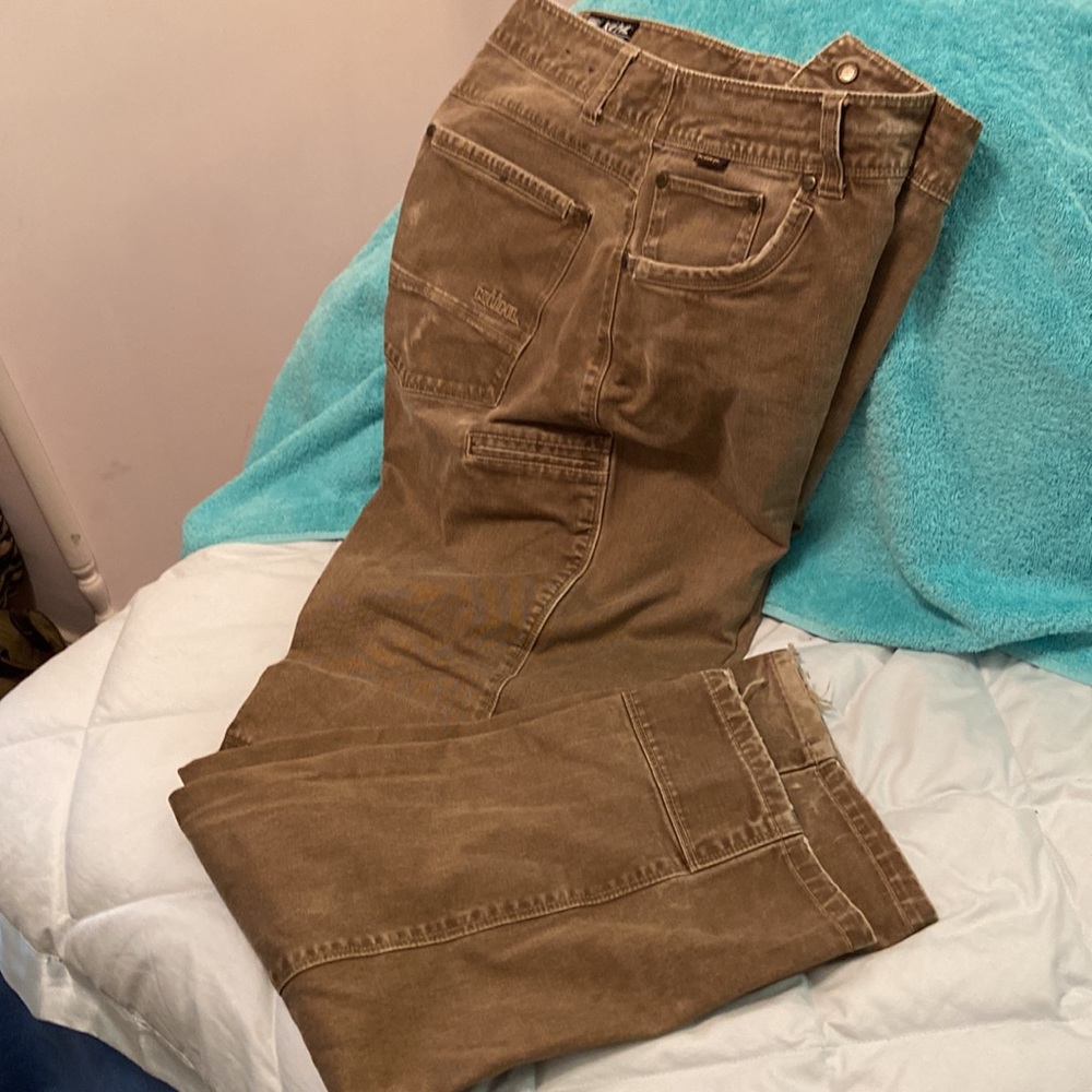 KUHL Rydr canvas pants 38 x 34. EUC. Light brown/khaki with articulated knees